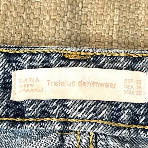 Zara Trafaluc Exposed Zip Raw Hem Denim Jeans Size 6 - Picture 6 of 7
